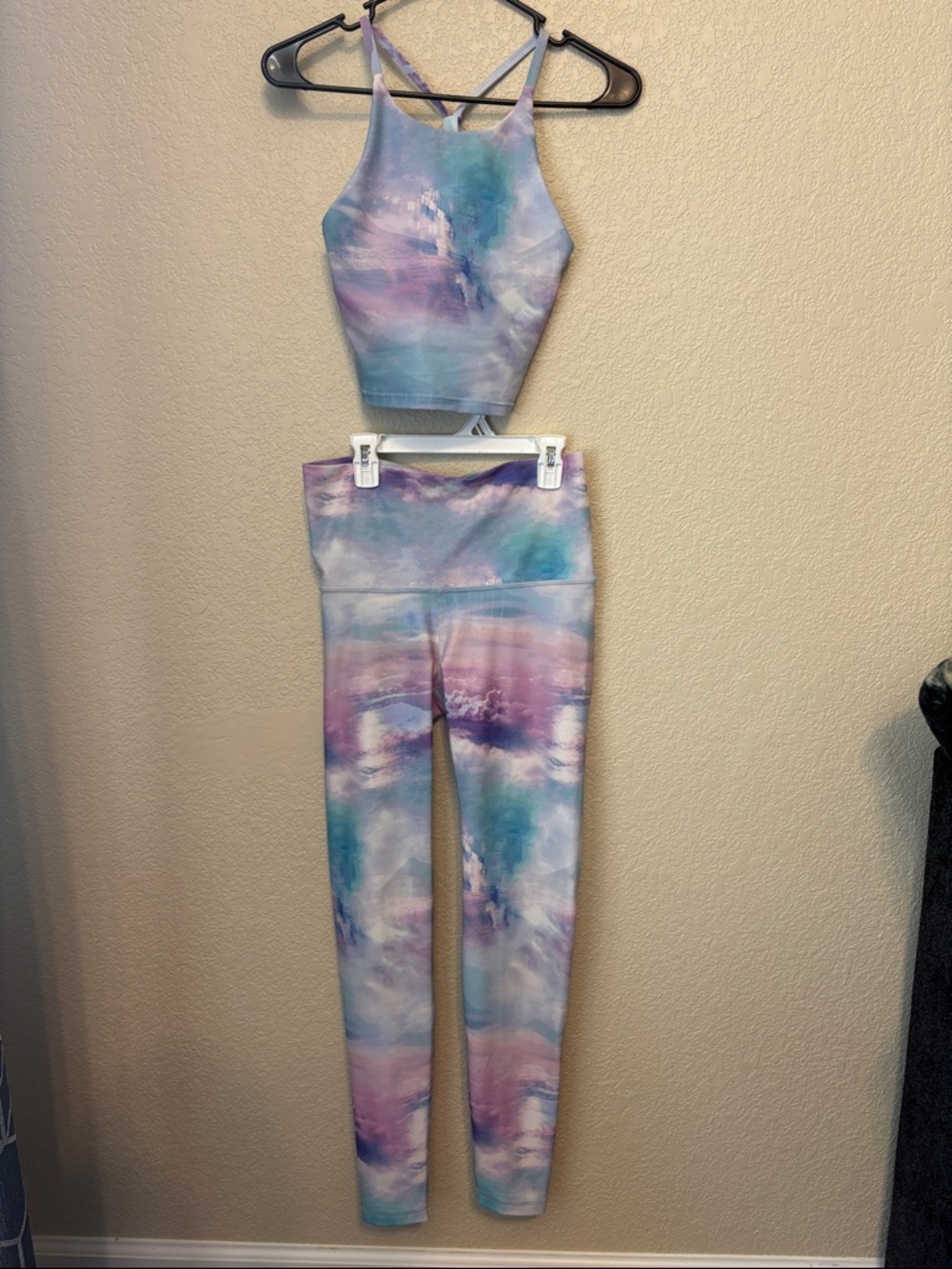 Old Navy Girls Tie-Dye Pastel Active Set in Lavender, Teal, Pink